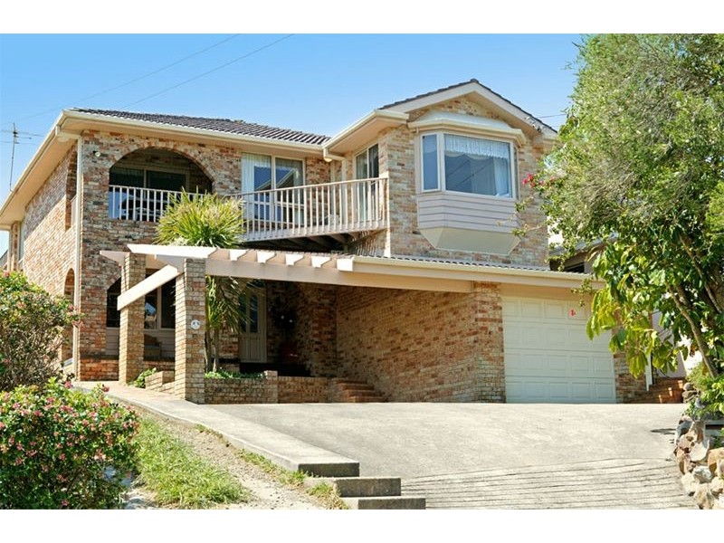 6 Hillcrest Avenue, Mona Vale NSW 2103