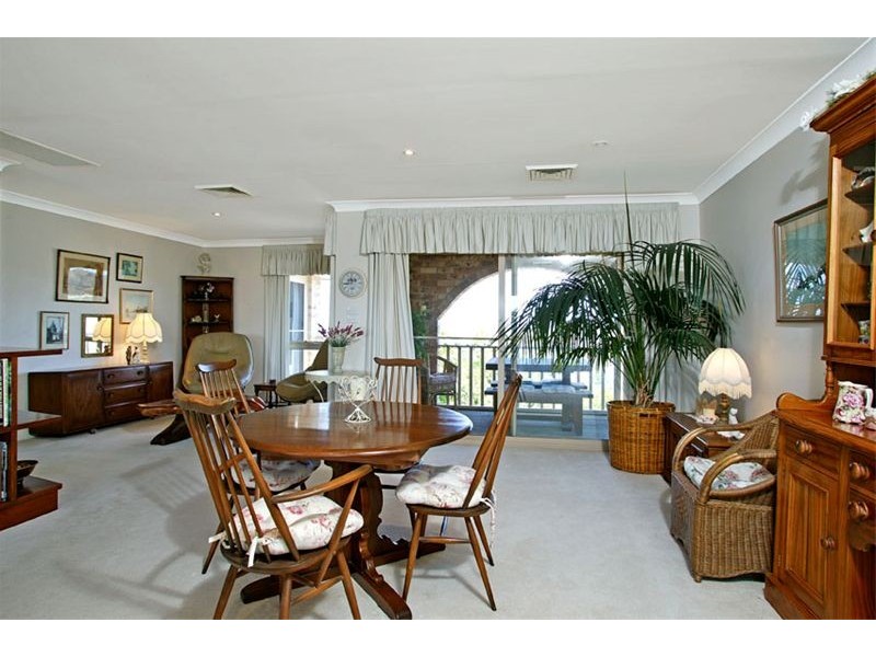 6 Hillcrest Avenue, Mona Vale NSW 2103