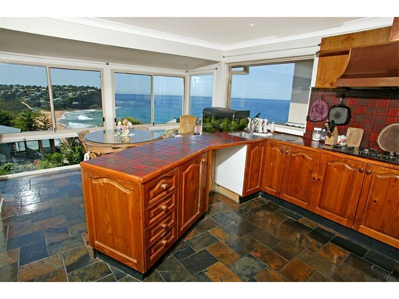 6 Hillcrest Avenue, Mona Vale NSW 2103