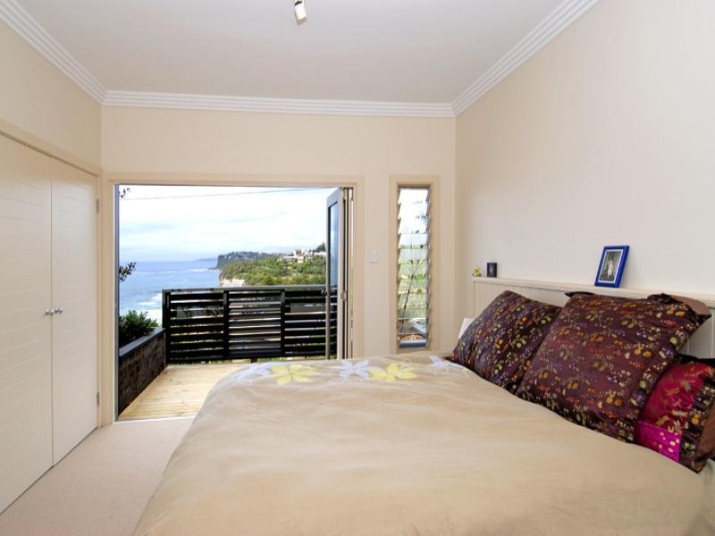 17a The Serpentine, Bilgola NSW 2107