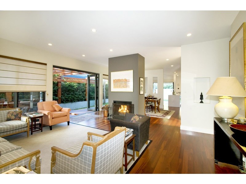 19 Ebor Road, Palm Beach NSW 2108