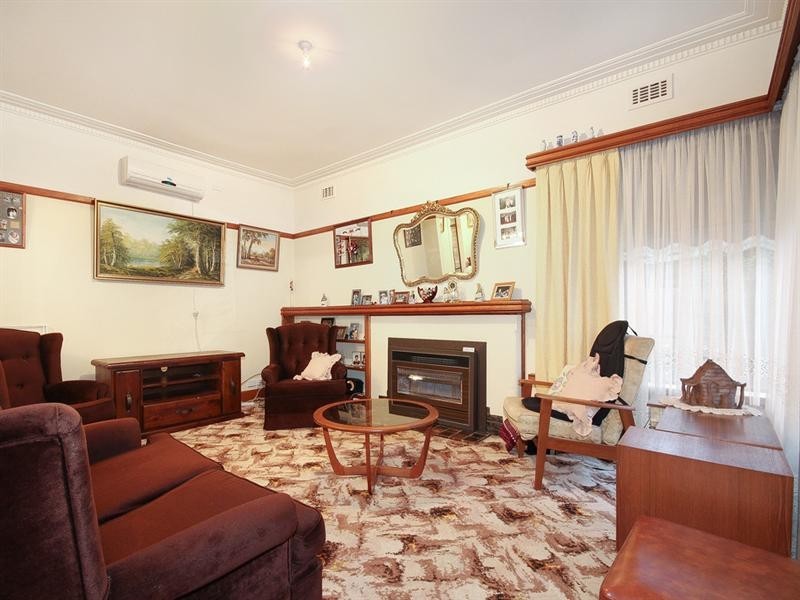 10 Ricourt Avenue, Murrumbeena VIC 3163