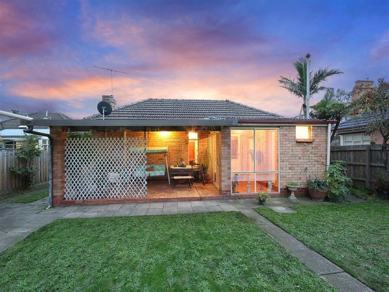10 Ricourt Avenue, Murrumbeena VIC 3163