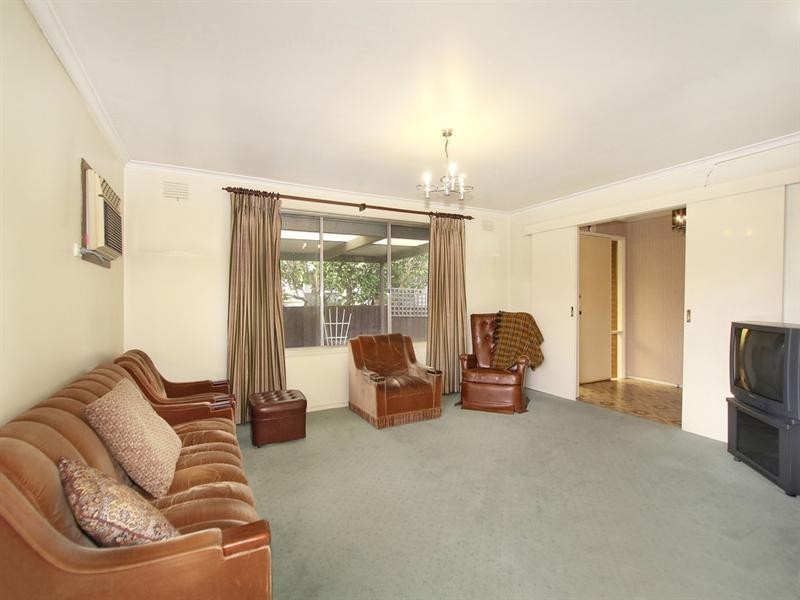 28 Rosstown Road, Carnegie VIC 3163