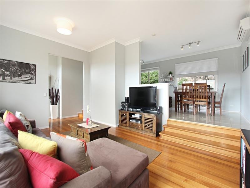 22 Railway Avenue, Ashwood VIC 3147