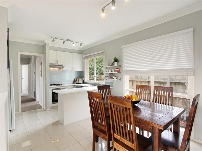 22 Railway Avenue, Ashwood VIC 3147