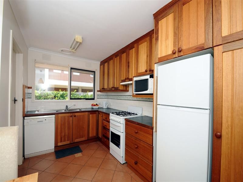 4/39 Coorigil Road, Carnegie VIC 3163