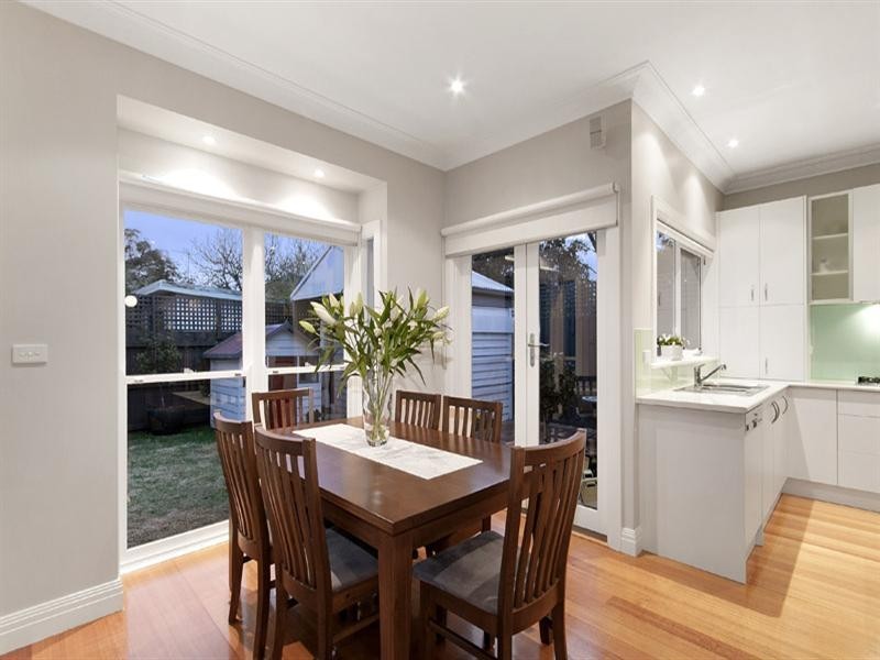 48 Holywood Grove, Carnegie VIC 3163