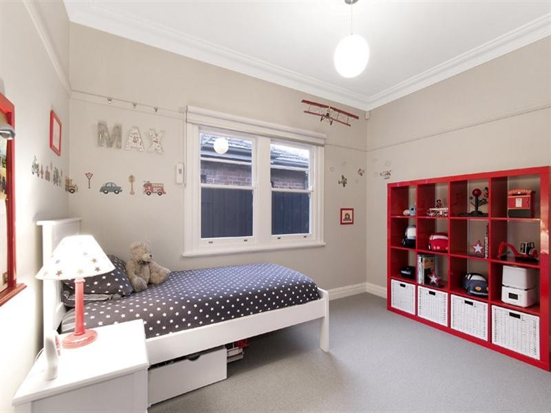 48 Holywood Grove, Carnegie VIC 3163