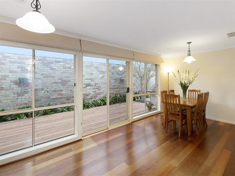 2/1 Moray Street, Bentleigh East VIC 3165