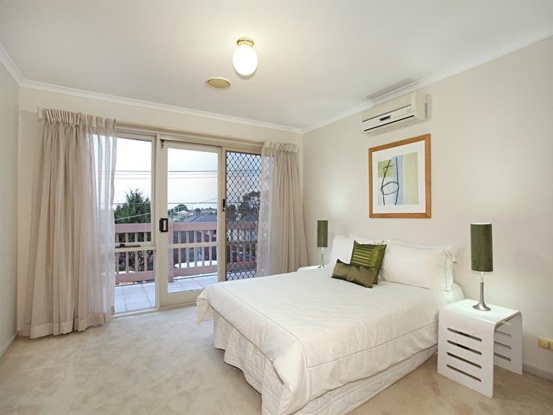 4/218 Warrigal Road, Oakleigh South VIC 3167