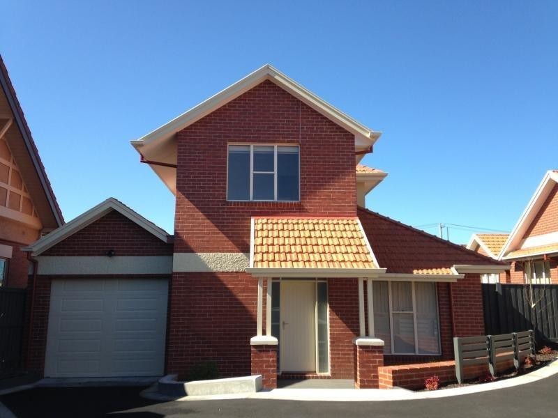 1/14 Caloola Avenue, Oakleigh VIC 3166