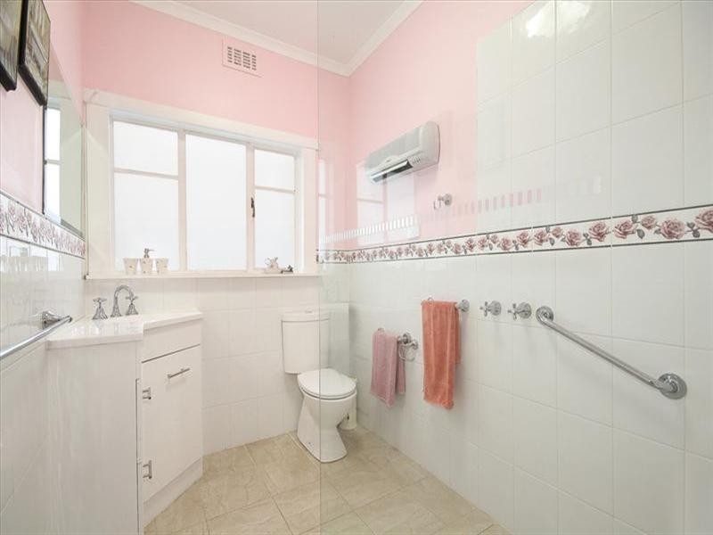 10 Ricourt Avenue, Murrumbeena VIC 3163