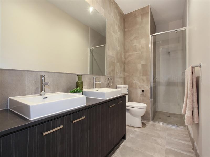 8A Carinya Road, Bentleigh East VIC 3165