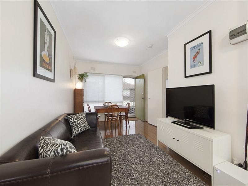 9/11 Maroona Road, Carnegie VIC 3163