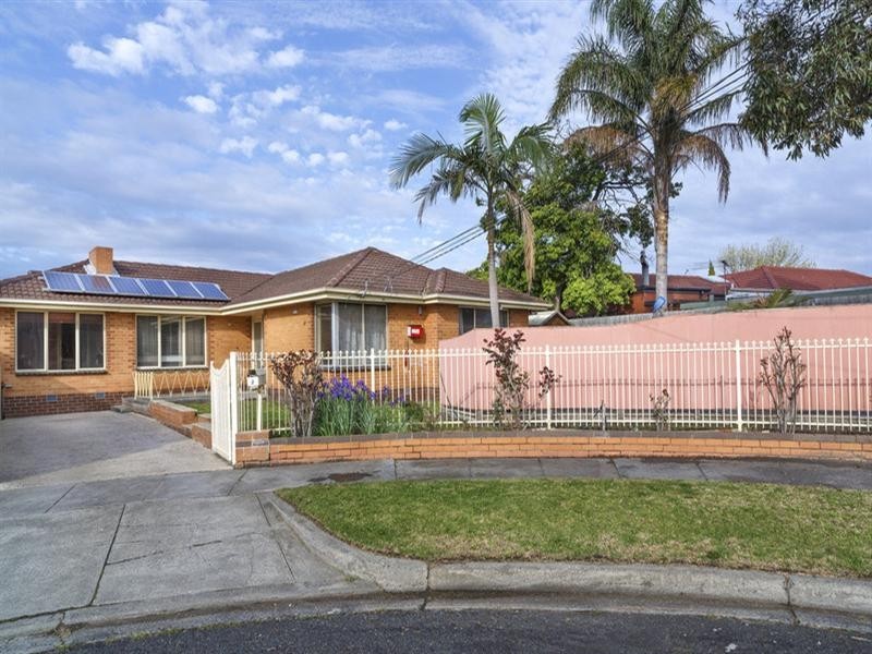 2 Cronin Court, Cheltenham VIC 3192