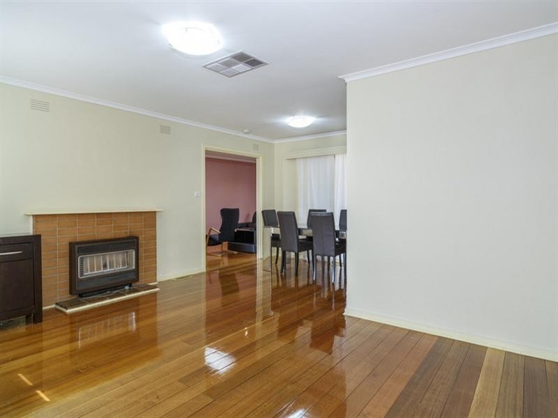 2 Cronin Court, Cheltenham VIC 3192