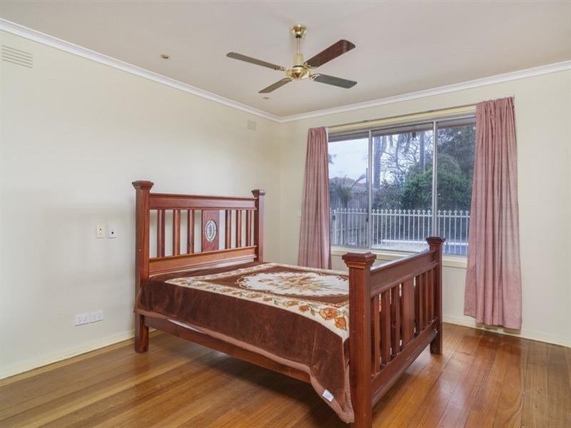 2 Cronin Court, Cheltenham VIC 3192