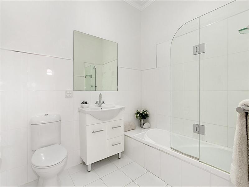 24 Heath Avenue, Oakleigh VIC 3166