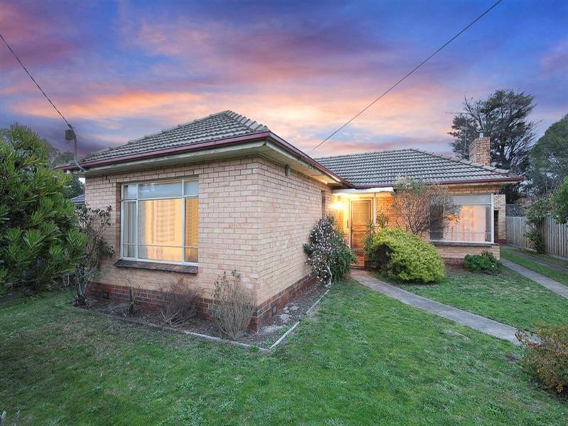 10 Ricourt Avenue, Murrumbeena VIC 3163