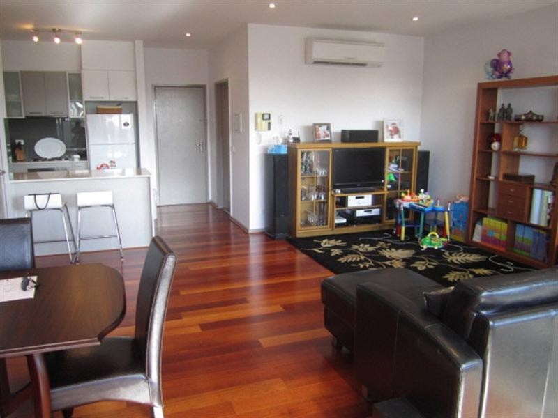 2/100-104 Poath Road, Hughesdale VIC 3166