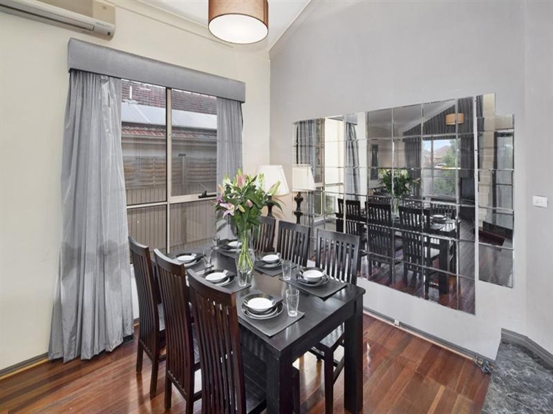 1/195 Koornang Road, Carnegie VIC 3163