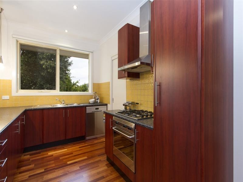 2/1 Dorothea Mackellar Avenue, Oakleigh East VIC 3166