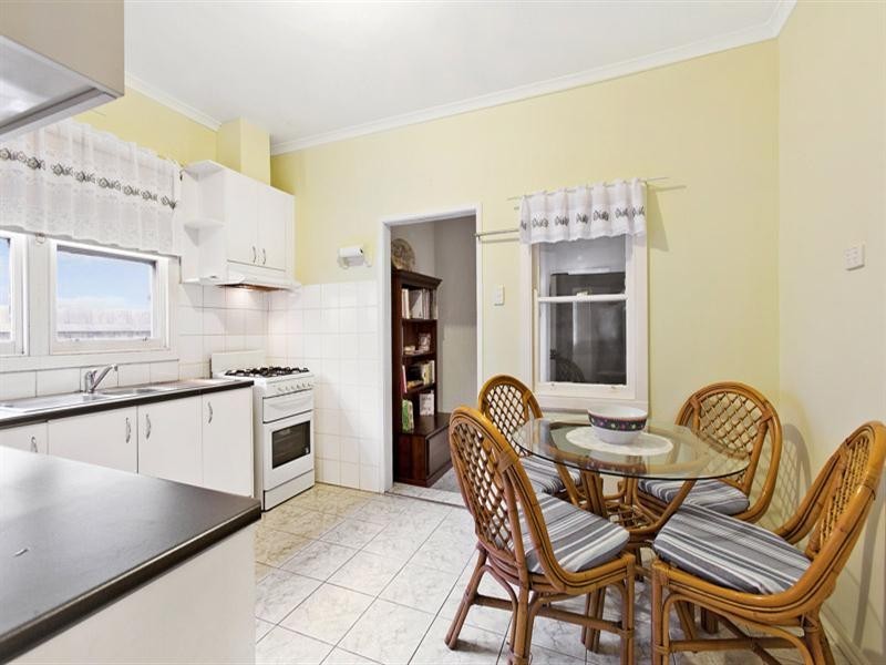 1055 North Road, Hughesdale VIC 3166