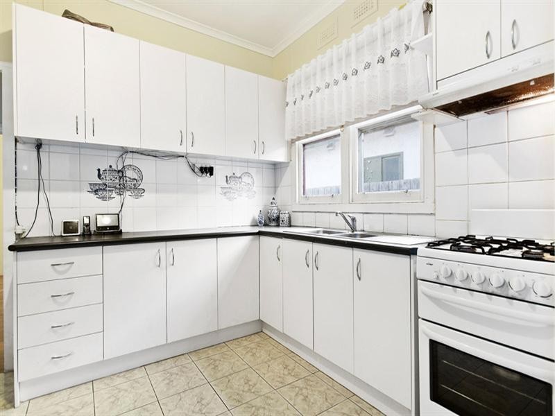 1055 North Road, Hughesdale VIC 3166