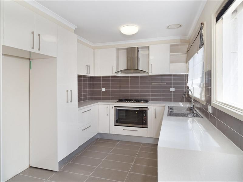 2/62 Woornack Road, Carnegie VIC 3163