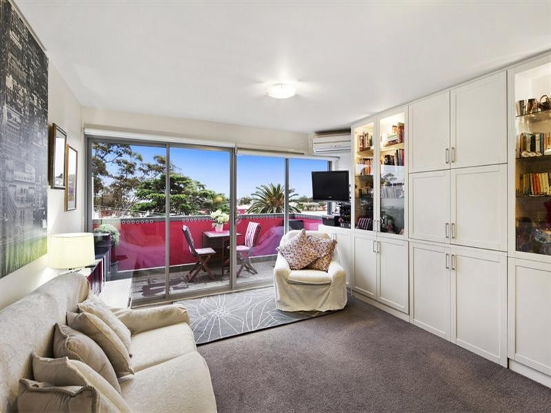8/10-12 Woorayl Street, Carnegie VIC 3163
