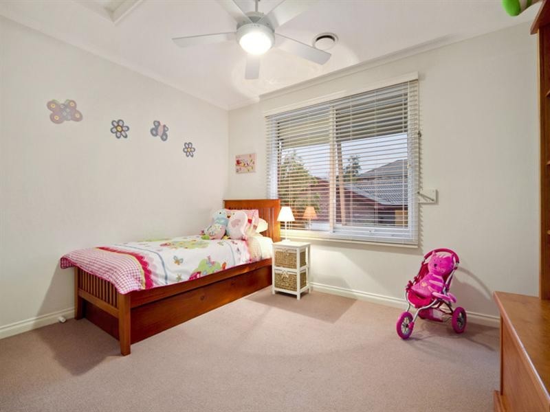 2/14 Wahroongaa Crescent, Murrumbeena VIC 3163