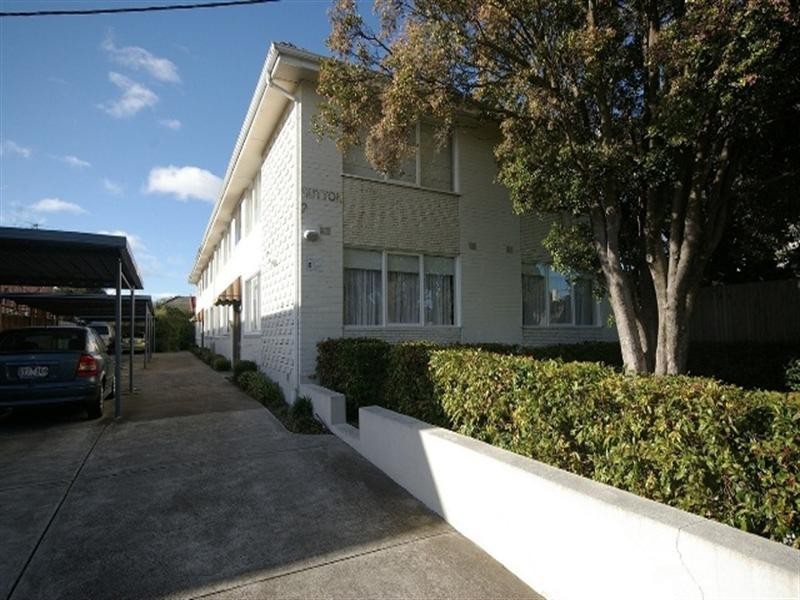 8/2 Rigby Avenue, Carnegie VIC 3163