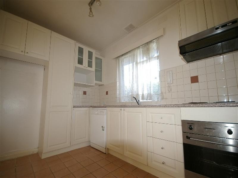 8/2 Rigby Avenue, Carnegie VIC 3163