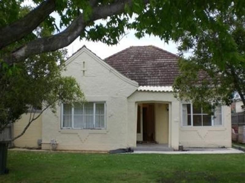 18 Lyons Street, Carnegie VIC 3163