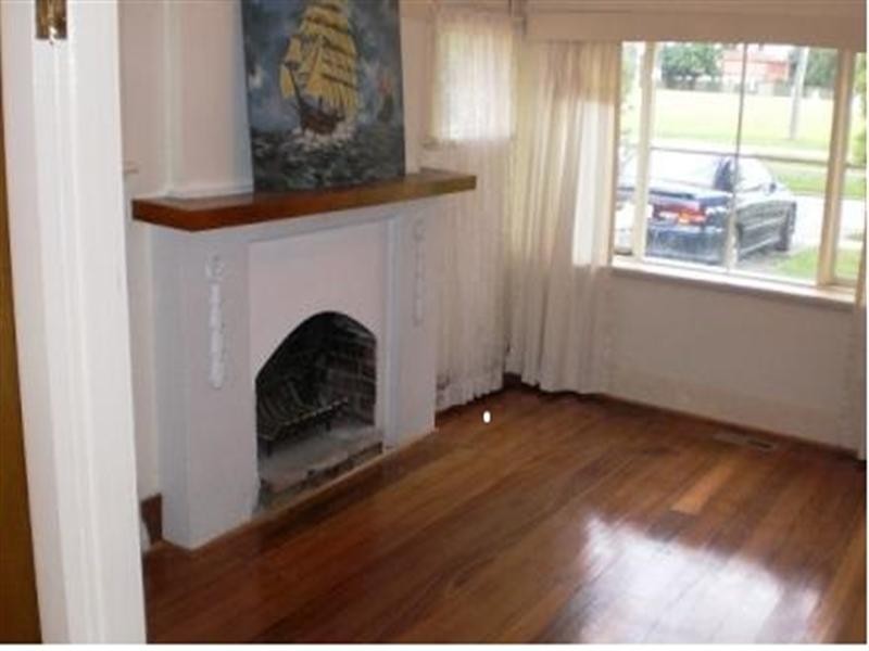 18 Lyons Street, Carnegie VIC 3163