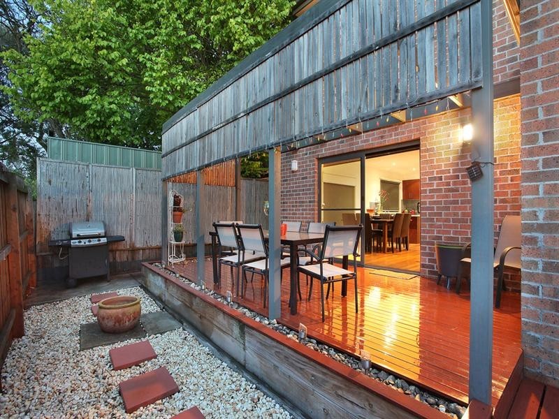 2/21 Golf Road, Oakleigh South VIC 3167