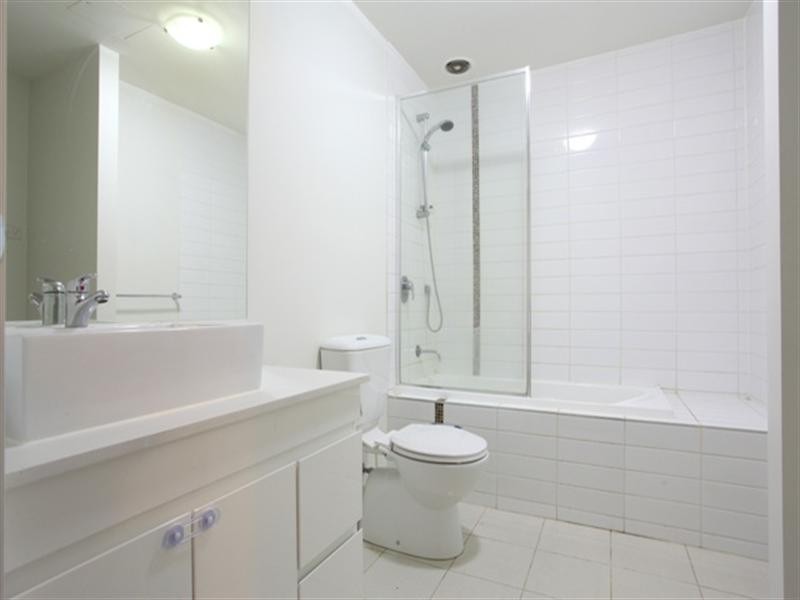 35/30 Lillimur Road, Ormond VIC 3204