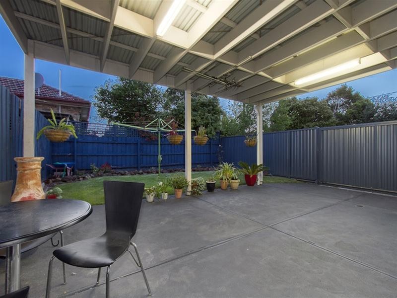 74 Oakleigh Road, Carnegie VIC 3163