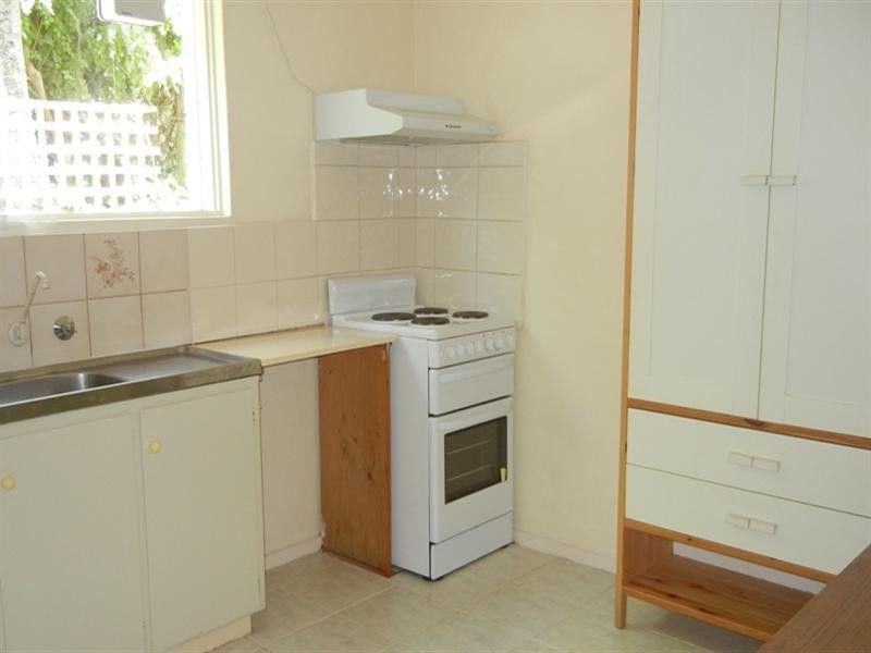 1/2 Tattenham Street, Caulfield East VIC 3145