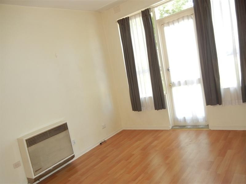 1/2 Tattenham Street, Caulfield East VIC 3145