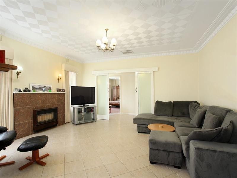 4 Sunshine Street, Oakleigh East VIC 3166