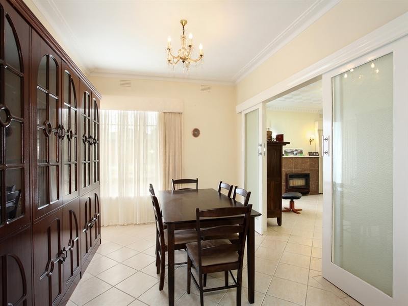 4 Sunshine Street, Oakleigh East VIC 3166