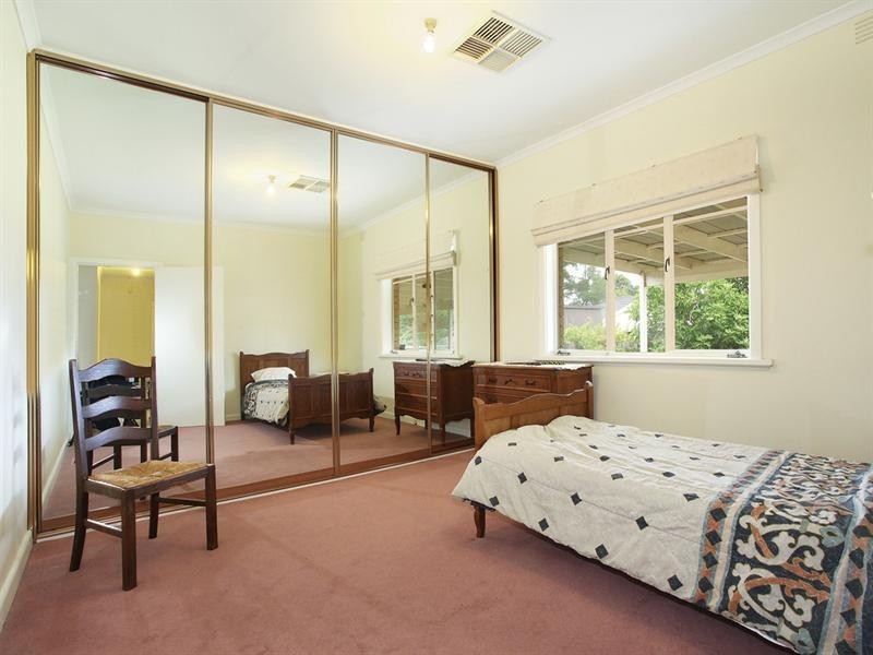4 Sunshine Street, Oakleigh East VIC 3166