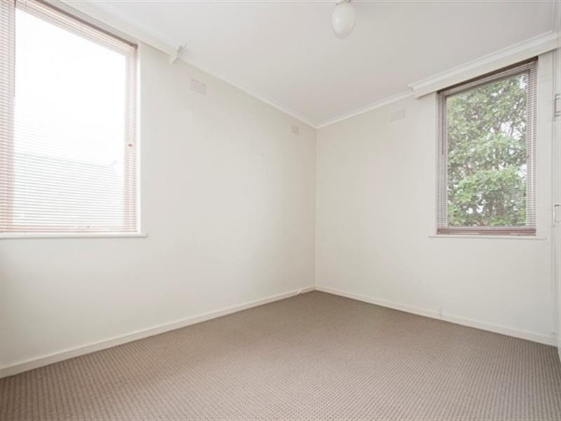 6/13 Elm Grove, Mckinnon VIC 3204