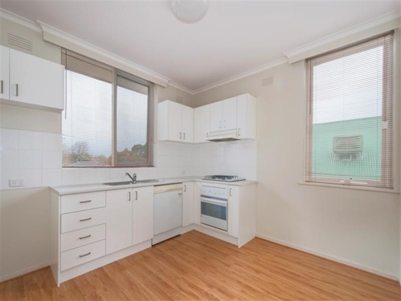 6/13 Elm Grove, Mckinnon VIC 3204