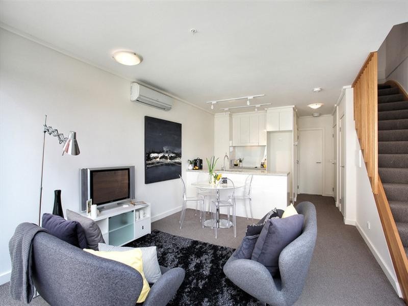 3/81 Koornang Road, Carnegie VIC 3163