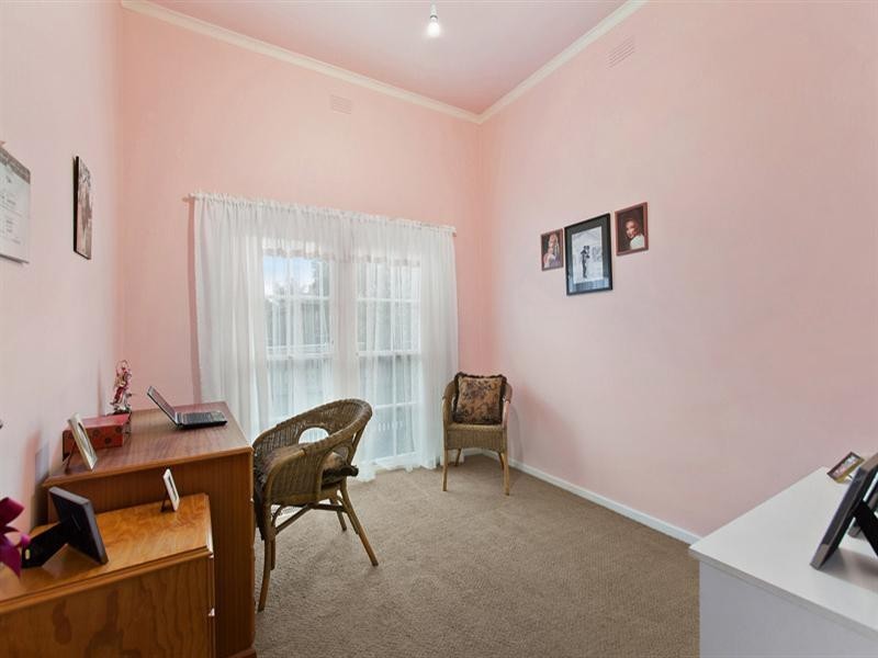 55 Holywood Grove, Carnegie VIC 3163