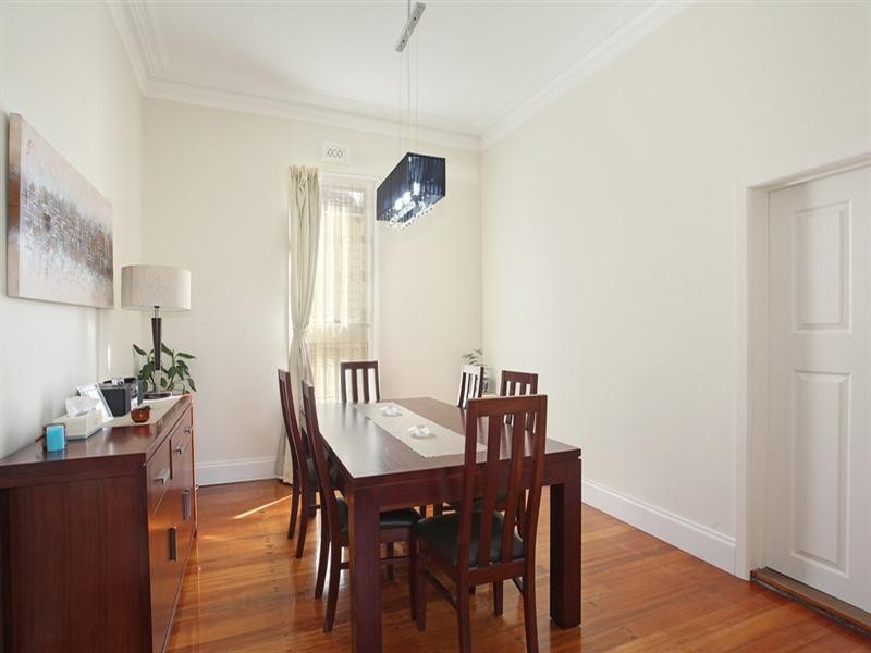 12 Chestnut Street, Carnegie VIC 3163