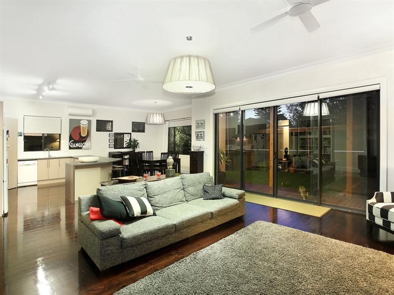 19 Skipton Road, Hughesdale VIC 3166